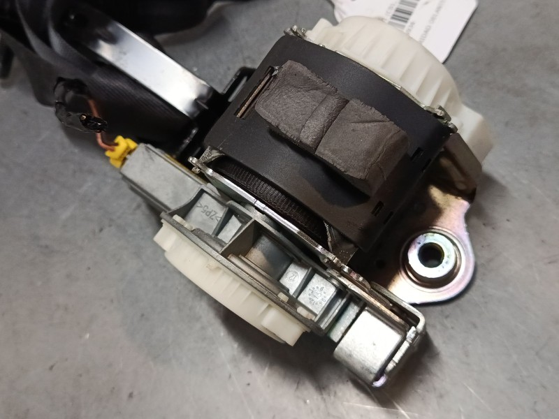 Recambio de cinturon seguridad delantero derecho para ford fiesta vi (cb1, ccn) 1.25 referencia OEM IAM 34146086A  