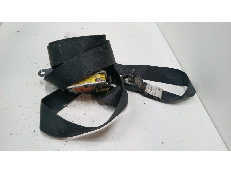 Recambio de cinturon seguridad delantero derecho para toyota yaris (_p9_) 1.4 d-4d (nlp90_) referencia OEM IAM 73210 0D200  