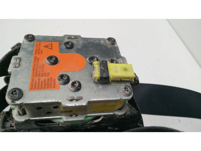 Recambio de cinturon seguridad delantero derecho para toyota yaris (_p9_) 1.4 d-4d (nlp90_) referencia OEM IAM 73210 0D200  