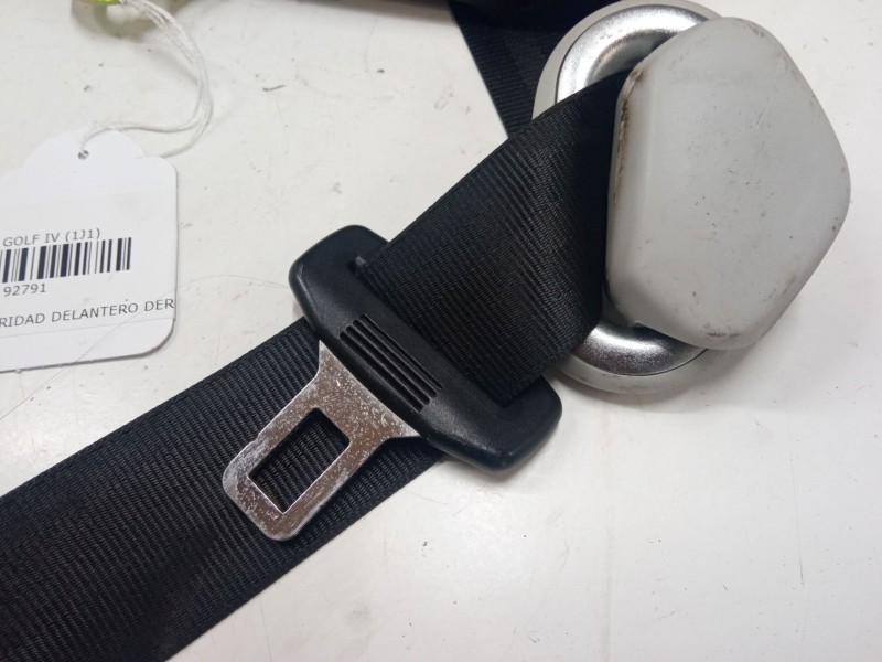 Recambio de cinturon seguridad delantero derecho para volkswagen golf iv (1j1) 1.6 16v referencia OEM IAM 560797800  