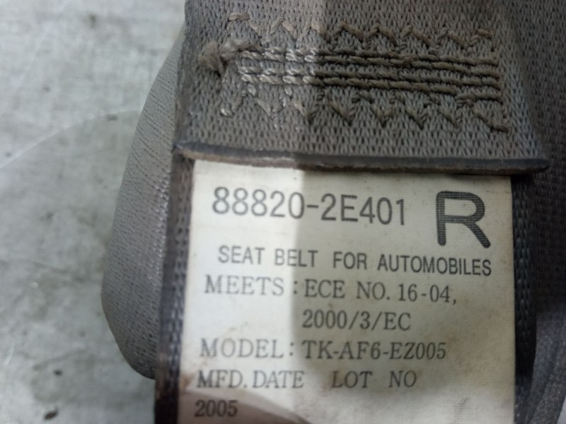 Recambio de cinturon seguridad delantero derecho para hyundai tucson (jm) 2.0 crdi referencia OEM IAM 88820 2E401  