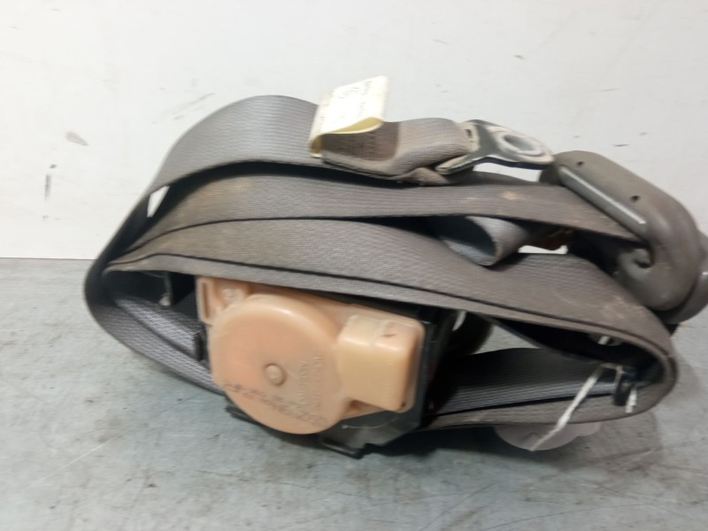 Recambio de cinturon seguridad delantero derecho para hyundai tucson (jm) 2.0 crdi referencia OEM IAM 88820 2E401  