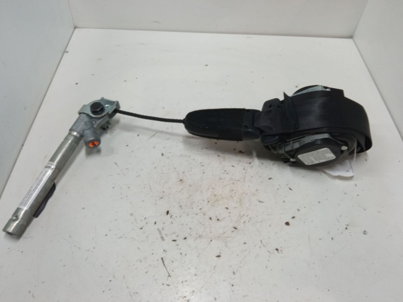 Recambio de cinturon seguridad delantero derecho para fiat punto (199_) 1.3 d multijet referencia OEM IAM 618197700  