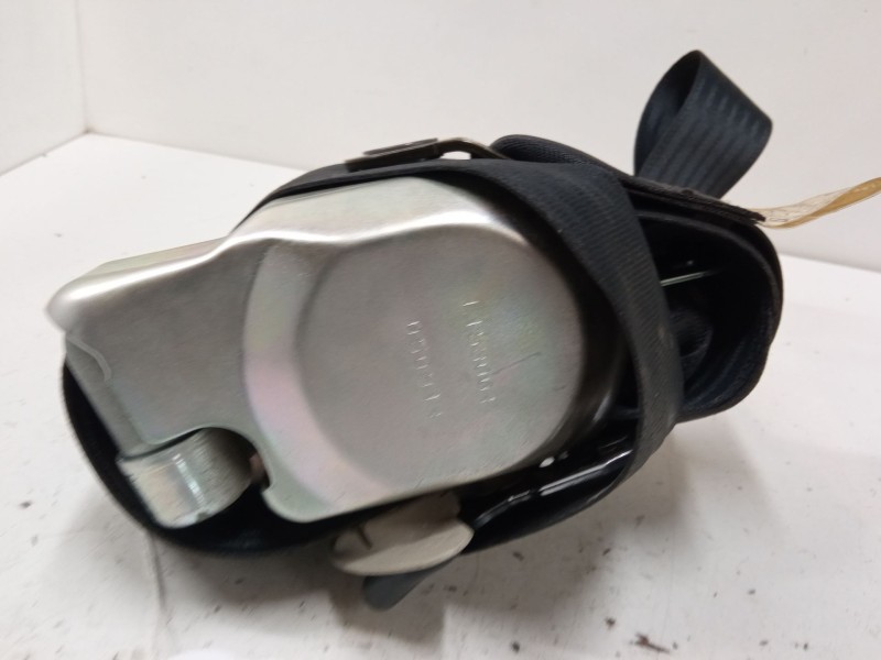 Recambio de cinturon seguridad delantero derecho para toyota corolla verso (zer_, zze12_, r1_) 1.8 (znr11_) referencia OEM IAM 7