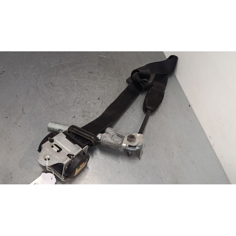 Recambio de cinturon seguridad delantero derecho para opel corsa d (s07) 1.4 (l08, l68) referencia OEM IAM 607707600C  
