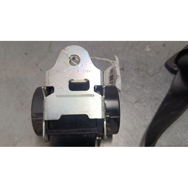 Recambio de cinturon seguridad delantero derecho para opel corsa d (s07) 1.4 (l08, l68) referencia OEM IAM 607707600C  