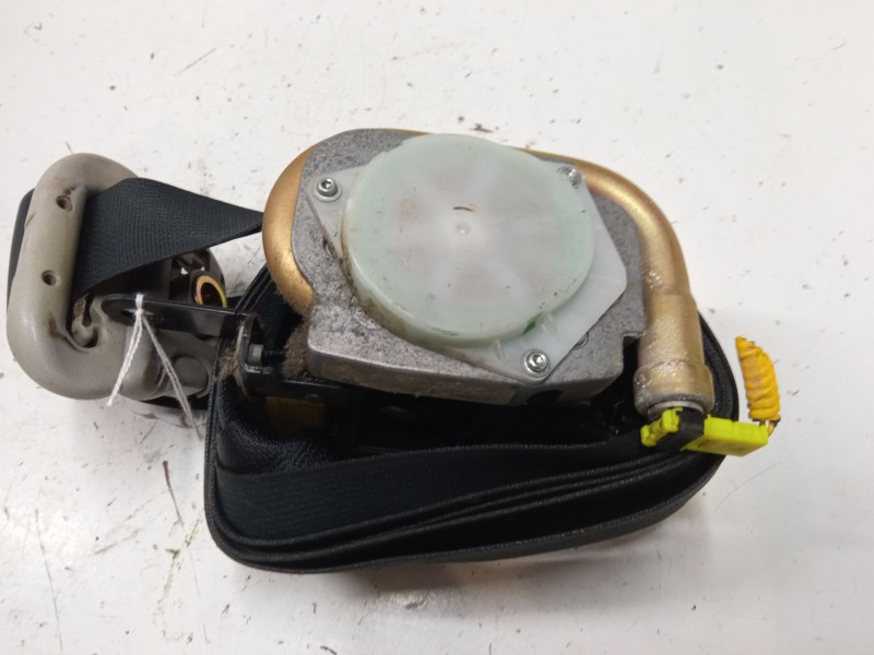Recambio de cinturon seguridad delantero izquierdo para toyota corolla (_e12_) 2.0 d-4d (cde120r_, cde120l_) referencia OEM IAM 