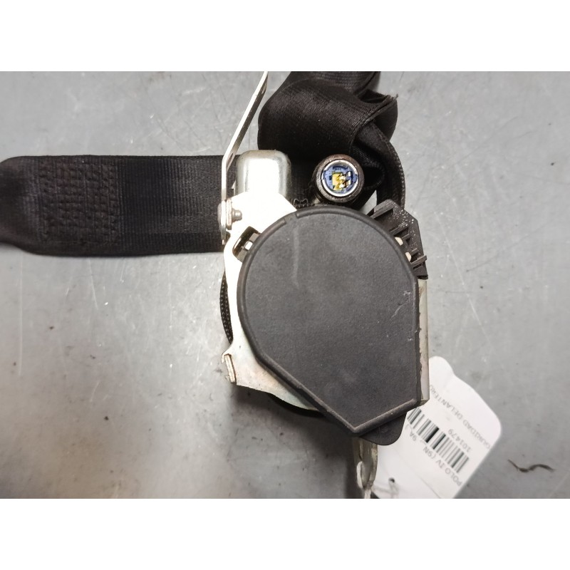 Recambio de cinturon seguridad delantero izquierdo para volkswagen polo iv (9n_, 9a_) 1.4 16v referencia OEM IAM 6097447  