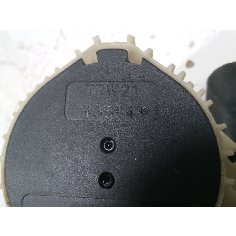 Recambio de cinturon seguridad delantero izquierdo para renault clio ii (bb_, cb_) 1.2 (bb0a, bb0f, bb10, bb1k, bb28, bb2d, bb2h