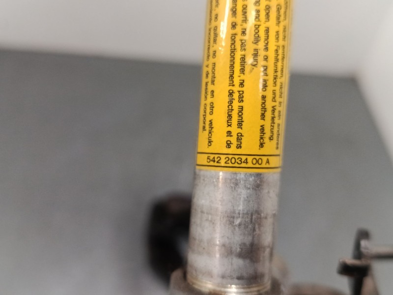 Recambio de cinturon seguridad delantero izquierdo para nissan terrano ii (r20) 2.7 td 4wd referencia OEM IAM 542203400A  