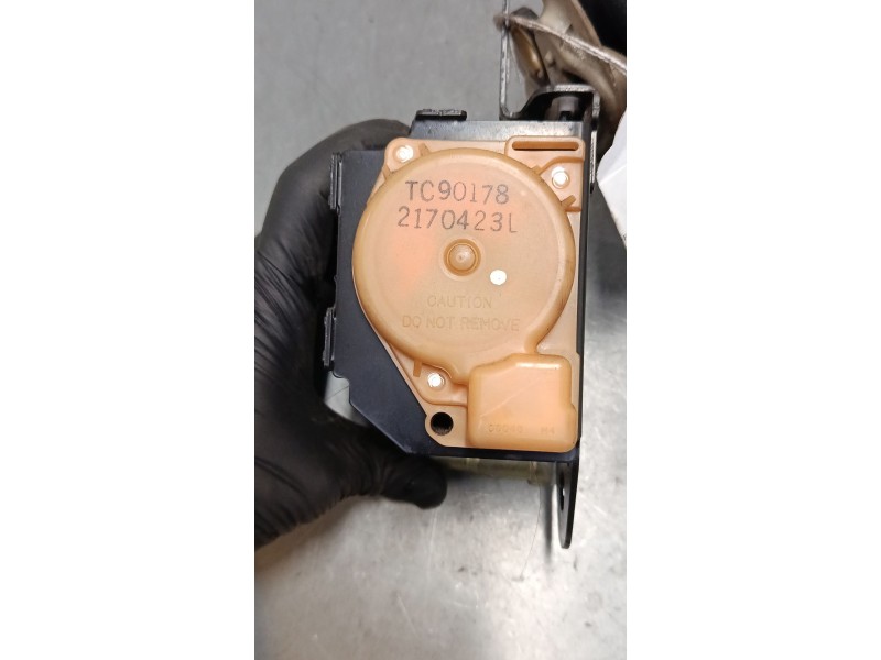 Recambio de cinturon seguridad delantero izquierdo para toyota avensis (_t25_) 1.8 (zzt251_) referencia OEM IAM TC90178  