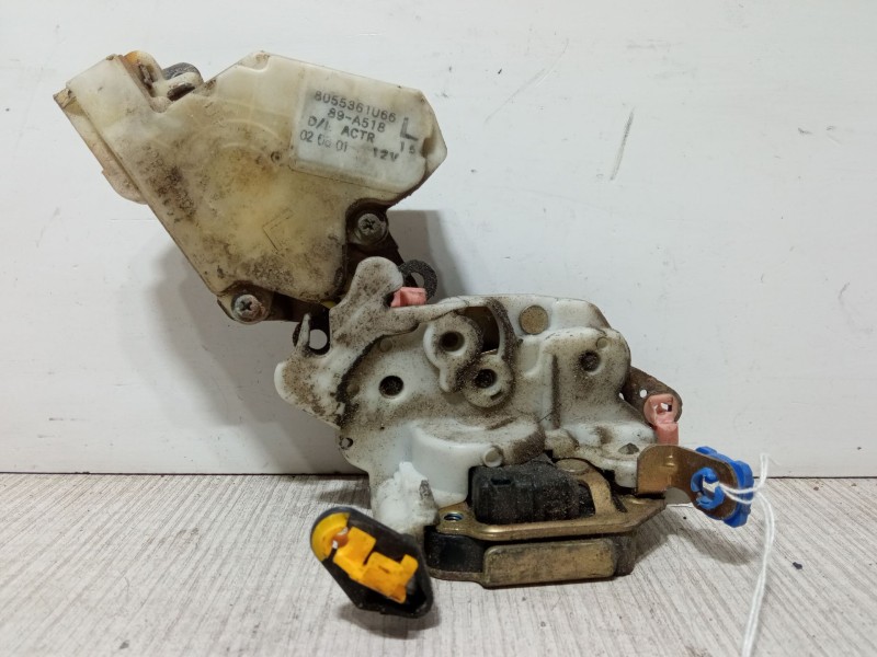 Recambio de cerradura puerta delantera izquierda para nissan almera ii hatchback (n16) 1.5 referencia OEM IAM 8055361U66  