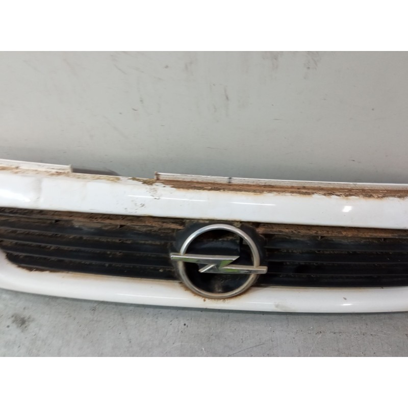 Recambio de rejillas capo para opel astra f hatchback (t92) 1.8 i 16v (f08, m08, f68, m68) referencia OEM IAM   