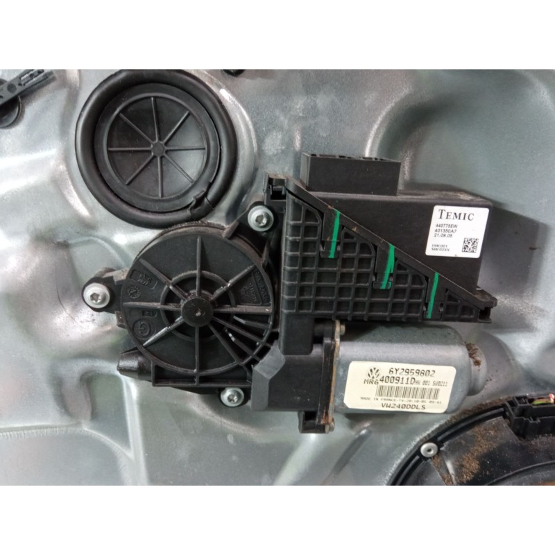 Recambio de elevalunas electrico delantero izquierdo para volkswagen polo iv (9n_, 9a_) 1.4 tdi referencia OEM IAM 06Q3837401S 6