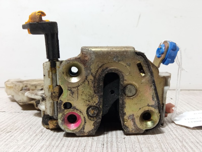 Recambio de cerradura puerta delantera izquierda para nissan almera ii hatchback (n16) 1.5 referencia OEM IAM 8055361U66  