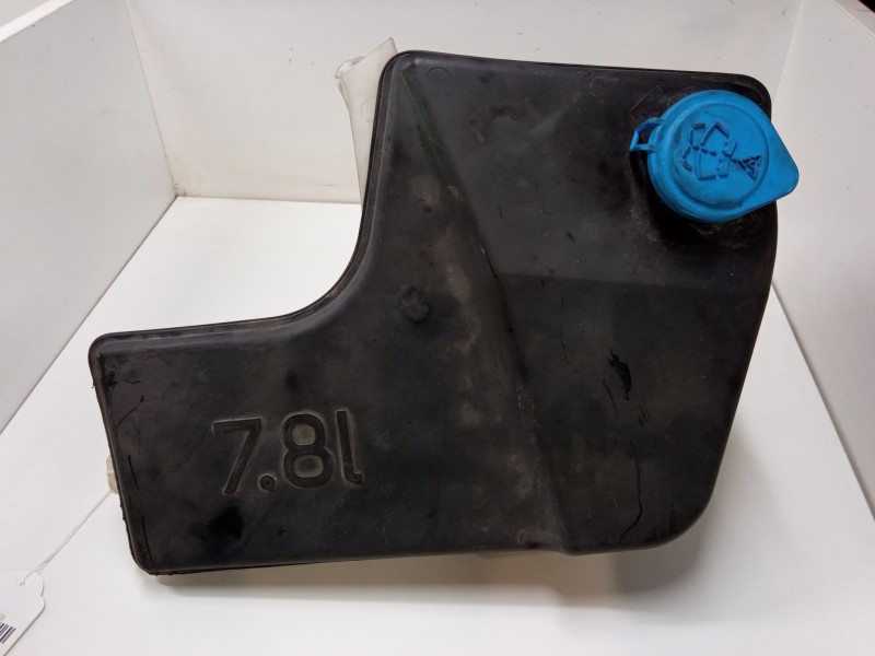 Recambio de deposito limpiaparabrisas para bmw x5 (e53) 3.0 d referencia OEM IAM 61678252738  