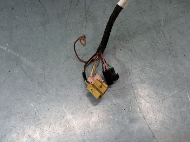 Recambio de porton trasero para seat ibiza iii (6l1) 1.9 sdi referencia OEM IAM   