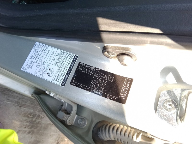 toyota auris (_e15_) del año 2007