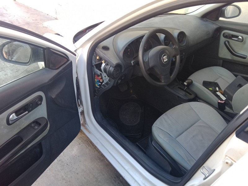 seat ibiza iii (6l1) del año 2003