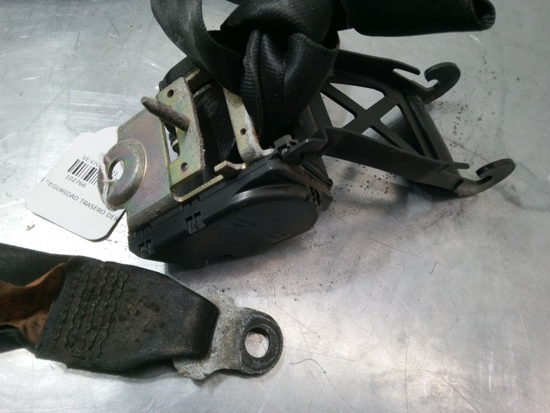 Recambio de cinturon seguridad trasero derecho para volkswagen vento (1h2) 1.9 sdi referencia OEM IAM 56021320  