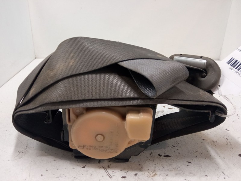 Recambio de cinturon seguridad trasero derecho para hyundai tucson (jm) 2.0 crdi referencia OEM IAM C9259N  