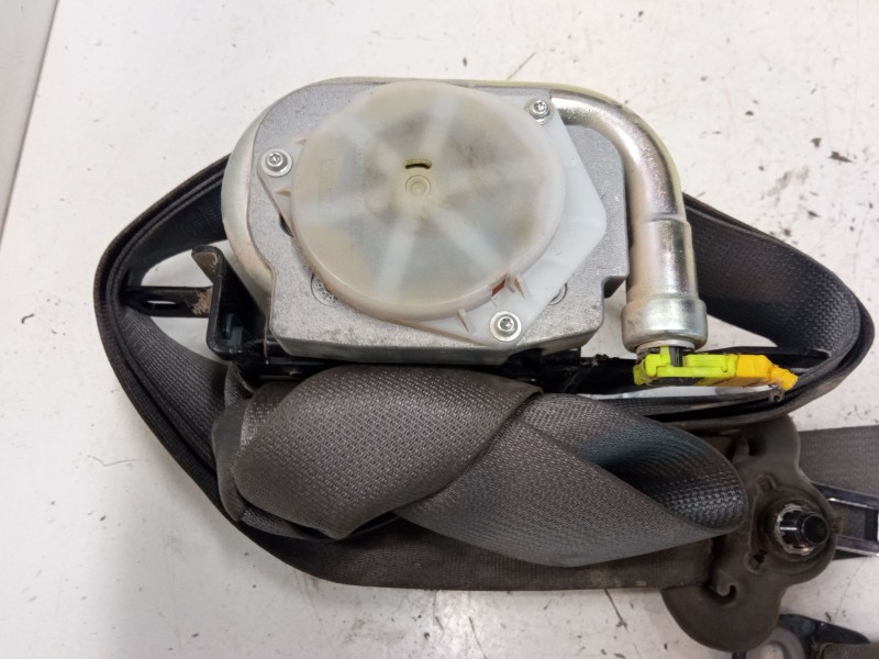 Recambio de cinturon seguridad trasero derecho para hyundai tucson (jm) 2.0 crdi referencia OEM IAM C9259N  
