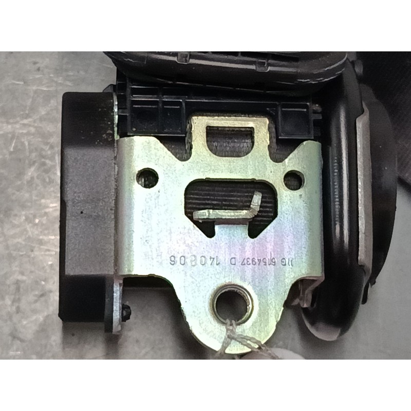 Recambio de cinturon seguridad delantero izquierdo para skoda superb ii (3t4) 2.0 tdi 16v referencia OEM IAM 629973600  