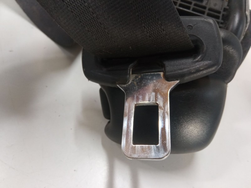 Recambio de cinturon seguridad delantero izquierdo para ssangyong rexton / rexton ii (gab_) 2.7 xdi referencia OEM IAM 511566900