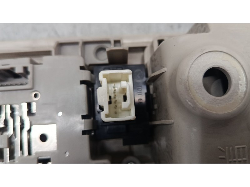 Recambio de luz interior delantera para mazda cx-5 (ke, gh) 2.2 d (ke2fw) referencia OEM IAM KD4569971  