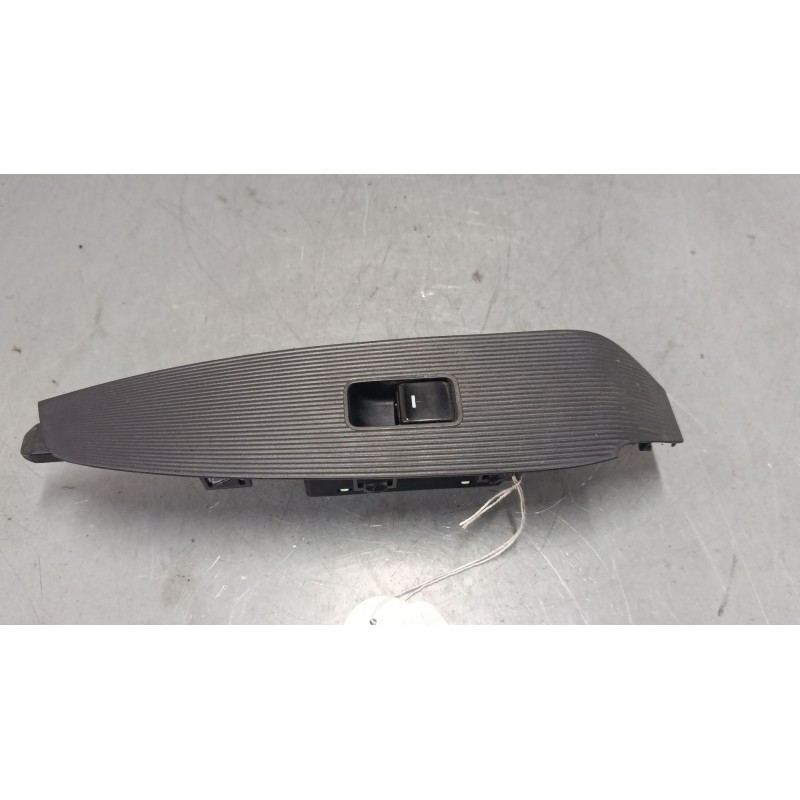 Recambio de mando elevalunas delantero derecho para mazda cx-5 (ke, gh) 2.2 d (ke2fw) referencia OEM IAM KD4566370  
