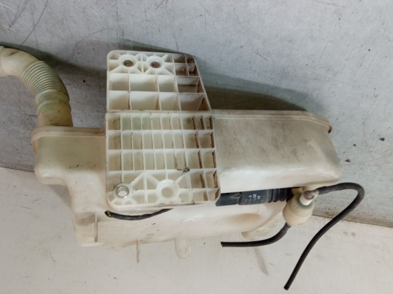Recambio de deposito limpiaparabrisas para seat altea (5p1) 1.9 tdi referencia OEM IAM   