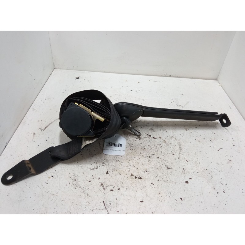Recambio de cinturon seguridad tercera fila izquierdo para volkswagen caravelle 2,4 5v 2-aab-2m referencia OEM IAM   