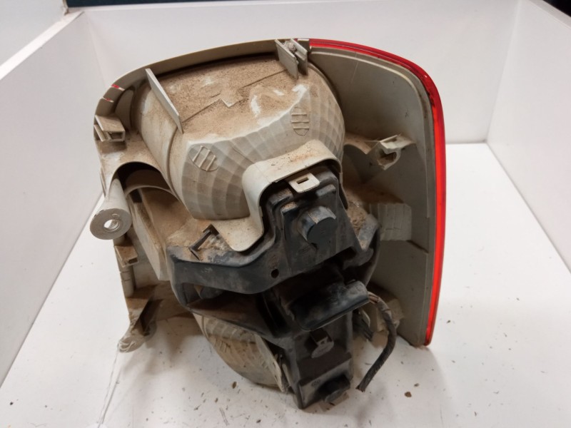 Recambio de piloto trasero izquierdo para volkswagen touran (1t1, 1t2) 2.0 tdi 16v referencia OEM IAM   