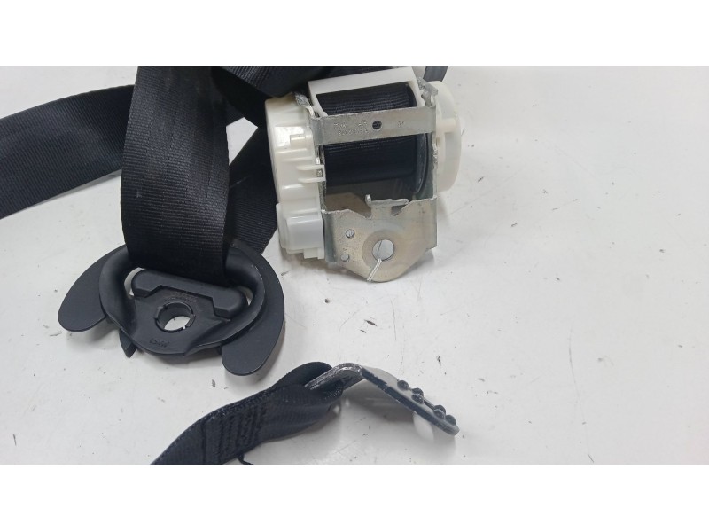 Recambio de cinturon seguridad trasero derecho para volkswagen polo v (6r1, 6c1) 1.0 referencia OEM IAM 34066878A  