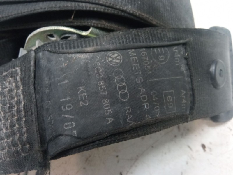 Recambio de cinturon seguridad trasero izquierdo para volkswagen polo iv (9n_, 9a_) 1.4 tdi referencia OEM IAM 6Q0857805A  