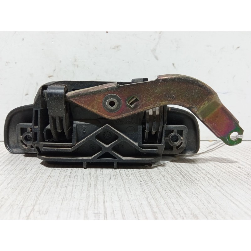 Recambio de maneta exterior puerta delantera derecha para peugeot 106 ii (1a_, 1c_) 1.5 d referencia OEM IAM   