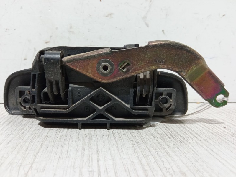 Recambio de maneta exterior puerta delantera derecha para peugeot 106 ii (1a_, 1c_) 1.5 d referencia OEM IAM   