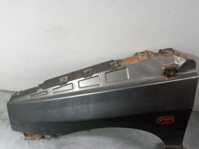 Recambio de aleta delantera izquierda para renault clio i (b/c57_, 5/357_) 1.2 (5/357y, 5/357k) referencia OEM IAM   