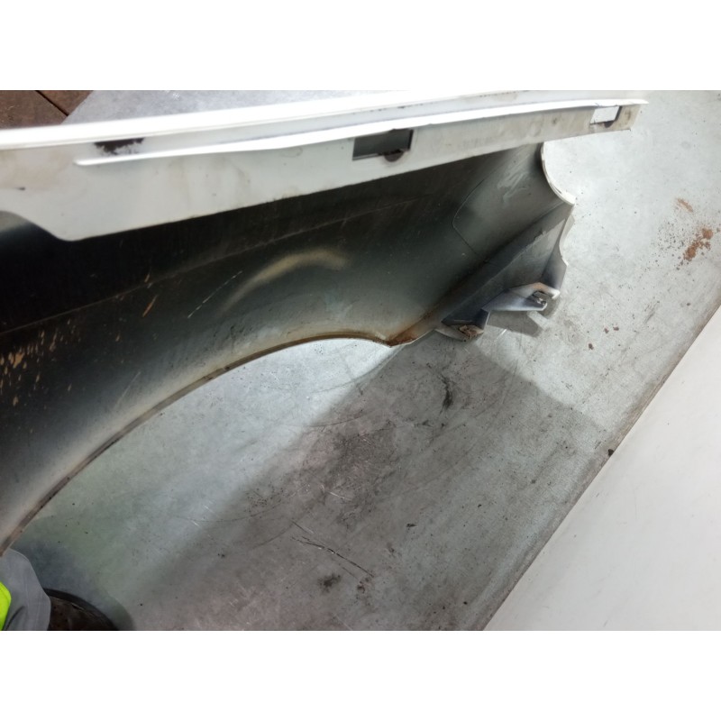 Recambio de aleta delantera izquierda para renault kangoo / grand kangoo ii (kw0/1_) 1.5 dci 90 (kw05, kw08, kw0g, kw11) referen