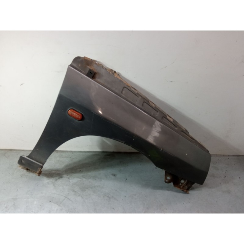 Recambio de aleta delantera derecha para renault clio i (b/c57_, 5/357_) 1.2 (5/357y, 5/357k) referencia OEM IAM   