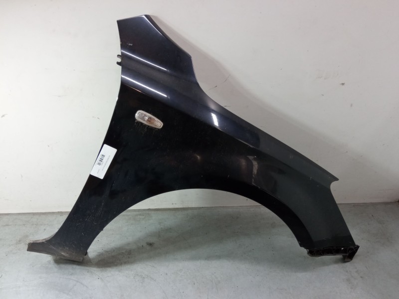 Recambio de aleta delantera derecha para kia cee´d hatchback (ed) 1.4 referencia OEM IAM 663211H010  