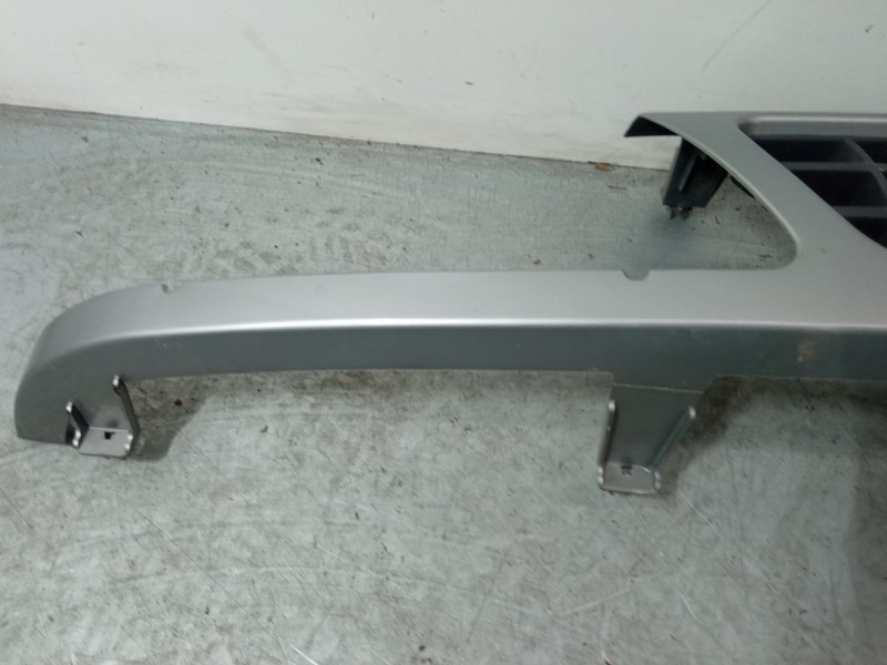 Recambio de rejillas capo para opel frontera a (u92) 2.8 td (5bmwl4, 5bsud2) referencia OEM IAM   