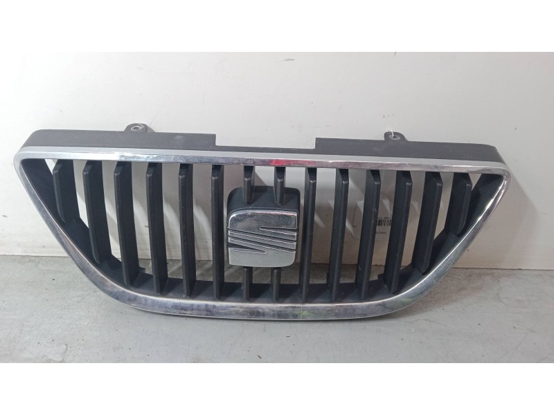 Recambio de rejillas capo para seat ibiza iv (6j5, 6p1) 1.4 tdi referencia OEM IAM   