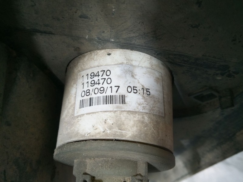 Recambio de aletin delantero derecho para renault trucks mascott furgoneta 120.35 (a02100003) referencia OEM IAM 8200215118  