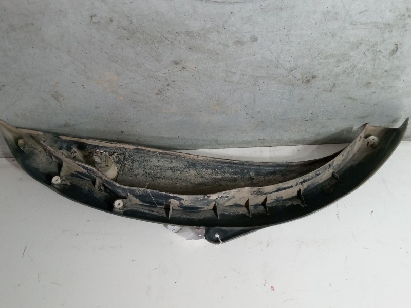 Recambio de aletin delantero izquierdo para renault trucks mascott furgoneta 120.35 (a02100003) referencia OEM IAM   