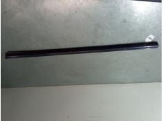 Recambio de moldura rueda delantera derecha para volkswagen golf iii cabriolet (1e7) 1.8 referencia OEM IAM   