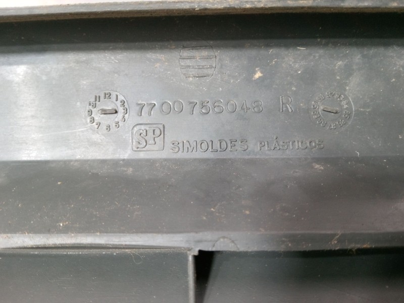 Recambio de rejillas capo para renault 5 (122_) 1.3 (1224, 1394) referencia OEM IAM   