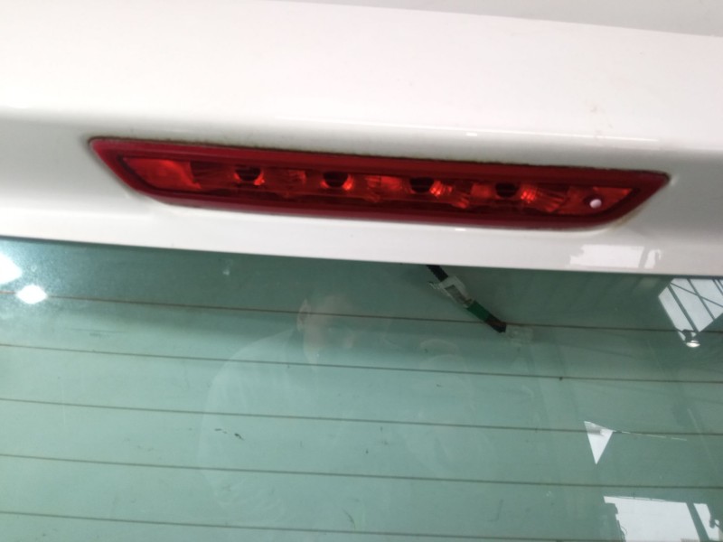 Recambio de porton trasero completo para peugeot 108 1.2 referencia OEM IAM   