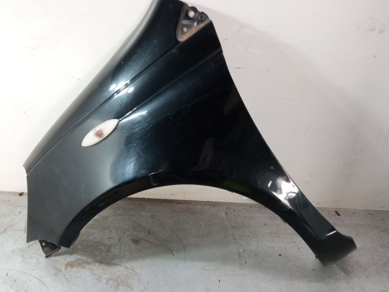 Recambio de aleta delantera izquierda para toyota yaris (_p1_) 1.3 (ncp10_, scp12_) referencia OEM IAM   