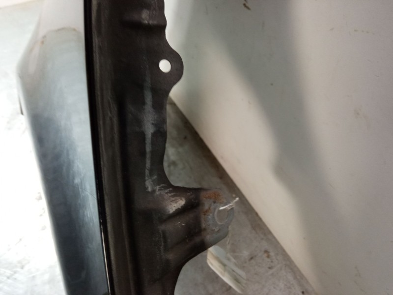 Recambio de aleta delantera izquierda para toyota yaris (_p1_) 1.3 (ncp10_, scp12_) referencia OEM IAM   